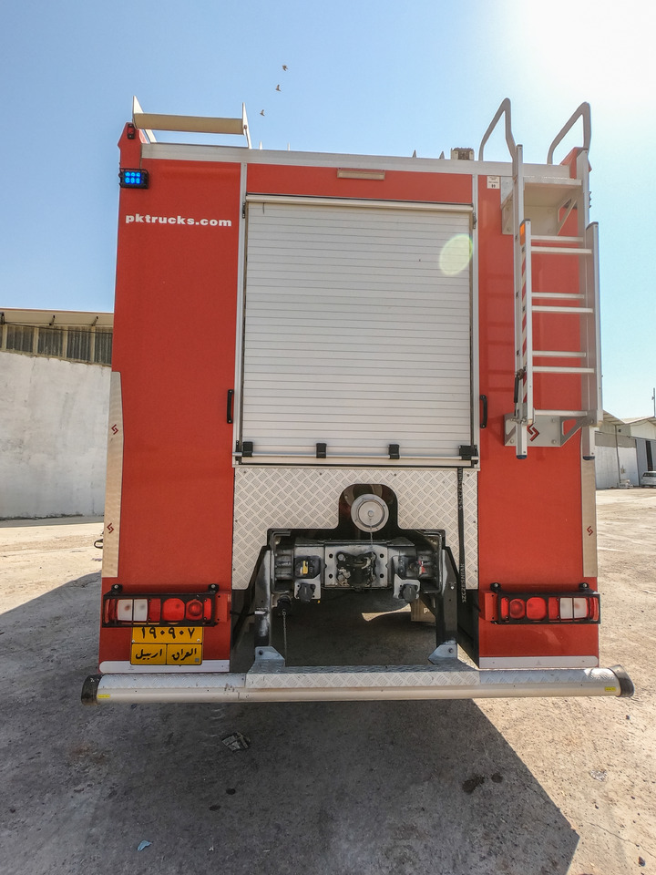 Renault SZCZESNIAK  K-500 TLF 9000/1000 6x6 - Fire truck: picture 3 Renault SZCZESNIAK  K-500 TLF 9000/1000 6x6 - Fire truck: picture 3