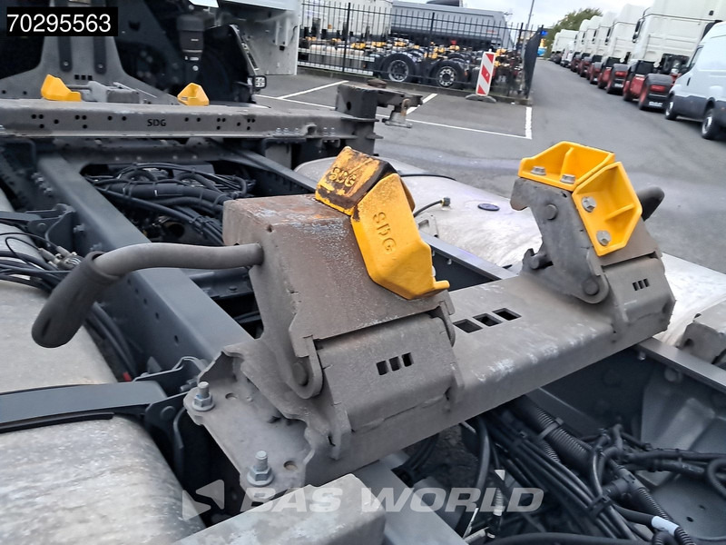 Container transporter/ Swap body truck DAF XG 480 6X2 BDF Lift+Steering Axle ACC Automatic 2 tanks Euro 6: picture 14