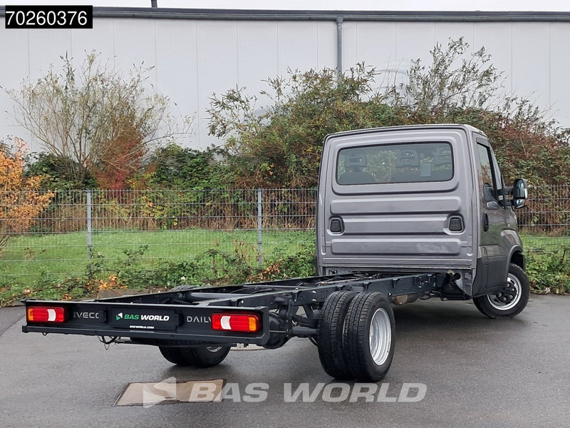 Iveco Daily 35C21 Neu! 3.0L 2025-Modell Automatik 210PS Radstand 410 Fahrgestell Doppelbereifung LED ACC Klima Euro6 Chassis A/C - Van: picture 3 Iveco Daily 35C21 Neu! 3.0L 2025-Modell Automatik 210PS Radstand 410 Fahrgestell Doppelbereifung LED ACC Klima Euro6 Chassis A/C - Van: picture 3