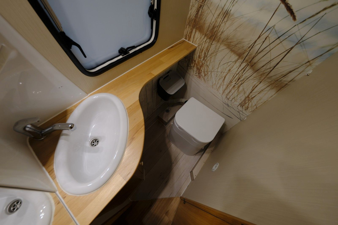 Semi-integrated motorhome Chausson Flash 02/Festbett/Klima/Markise/Solar/TÜV 11-26: picture 18