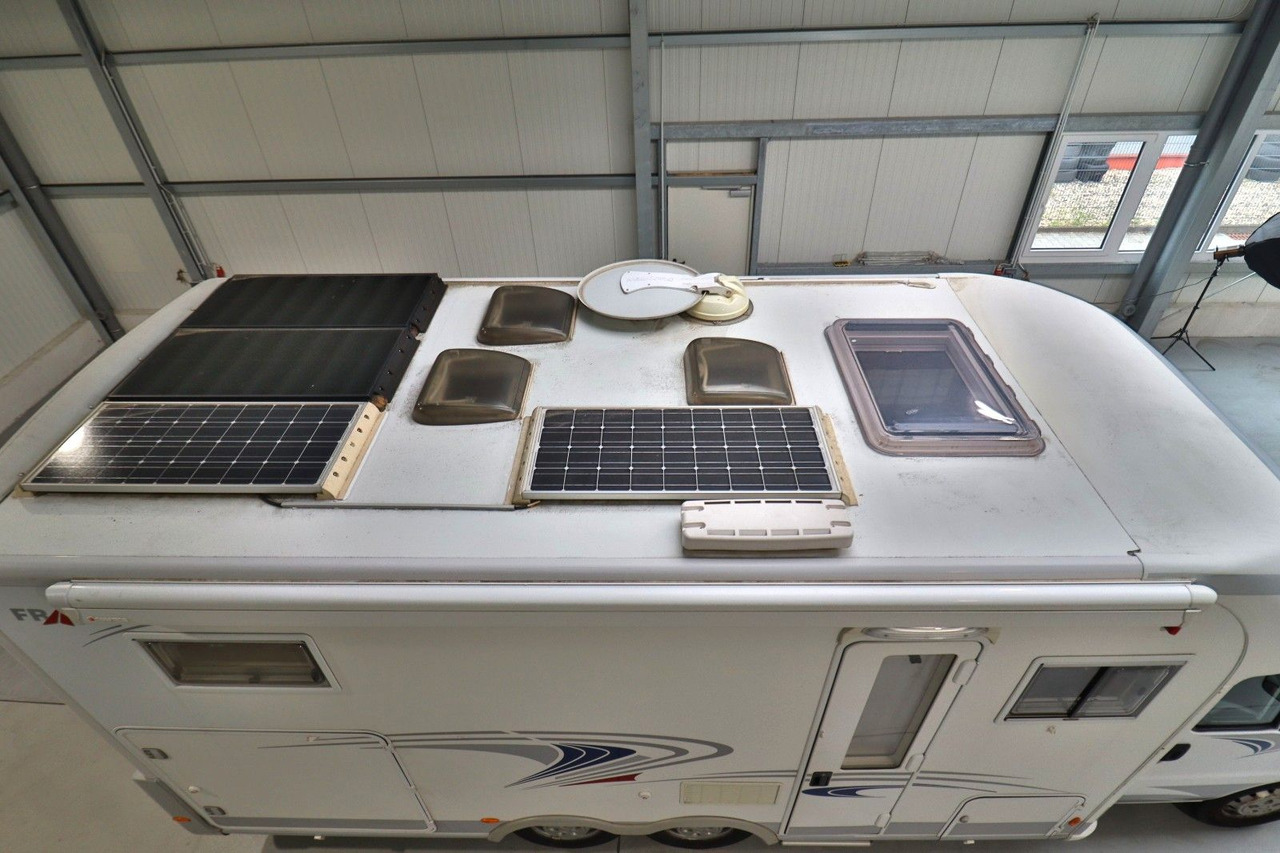Semi-integrated motorhome Frankia T 730 BD Comfort Class/Automatik/Festbett/Klima: picture 7