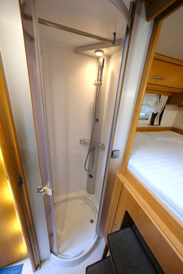 Semi-integrated motorhome Frankia T 730 BD Comfort Class/Automatik/Festbett/Klima: picture 23