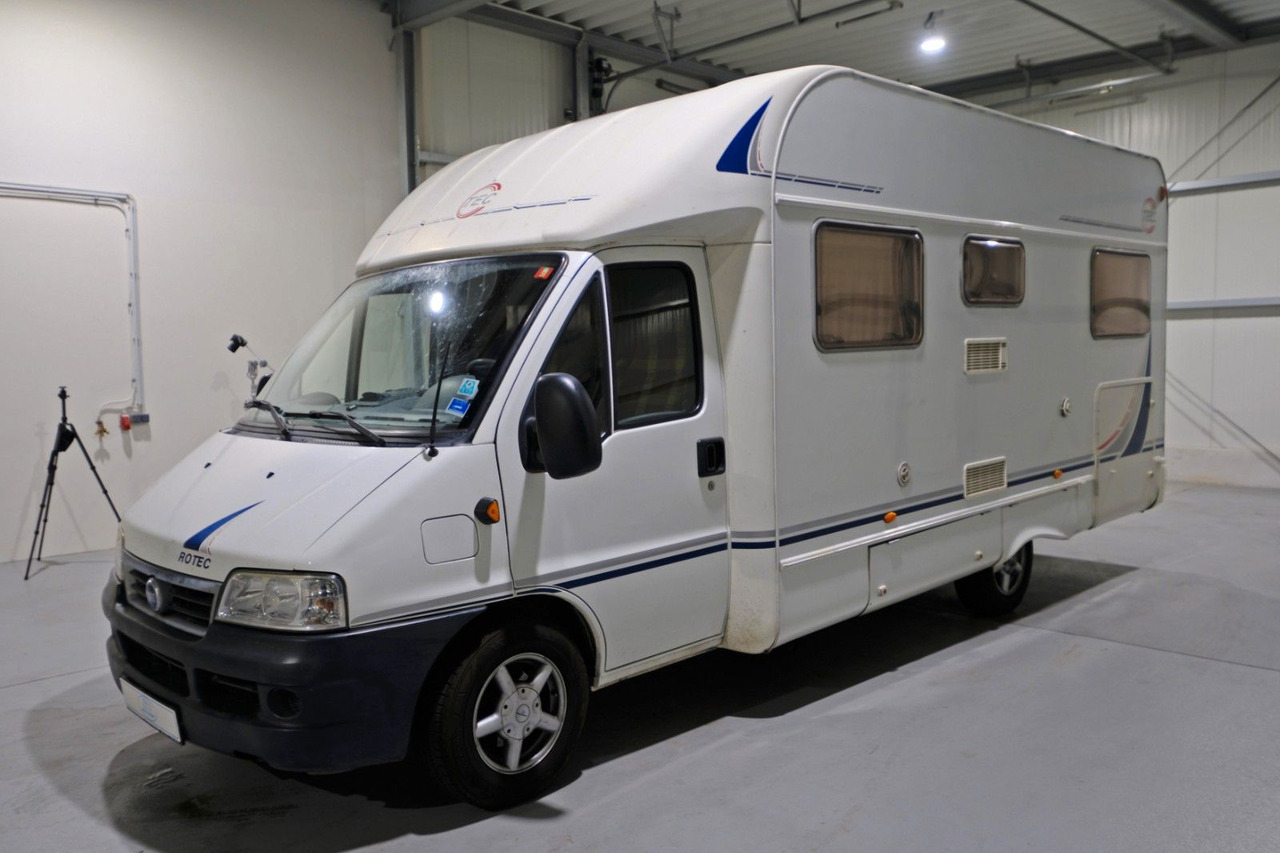TEC Rotec Ti 6750 / Festbett / Klima /DPF-Grün - Semi-integrated motorhome: picture 2 TEC Rotec Ti 6750 / Festbett / Klima /DPF-Grün - Semi-integrated motorhome: picture 2