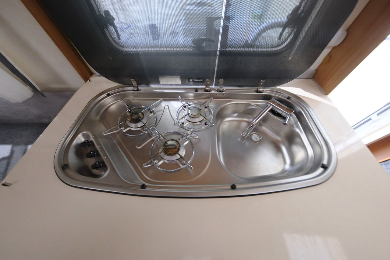 Weinsberg CaraOne 480 EU -Einzelbetten+Rundsitzgruppe Weinsberg CaraOne 480 EU -Einzelbetten+Rundsitzgruppe - Caravan: picture 3 Weinsberg CaraOne 480 EU -Einzelbetten+Rundsitzgruppe Weinsberg CaraOne 480 EU -Einzelbetten+Rundsitzgruppe - Caravan: picture 3