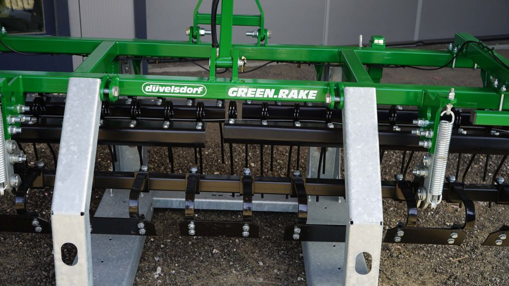 Düvelsdorf GREEN.RAKE vario 2,5m (20605) - Spring tine harrow: picture 4 Düvelsdorf GREEN.RAKE vario 2,5m (20605) - Spring tine harrow: picture 4