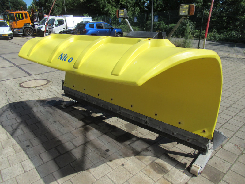 NIDO SCHMIDT SNK 27, 24V HYDRO Snowplow Schneepflug 270 CM - Snow removal vehicle: picture 3 NIDO SCHMIDT SNK 27, 24V HYDRO Snowplow Schneepflug 270 CM - Snow removal vehicle: picture 3