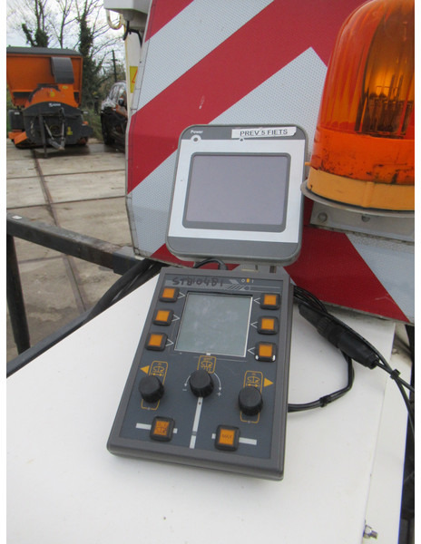 NIDO STRATOS B08-24 PALN Rotopower 0,8m3 + 350L. Salzstreuer Saltspreader Zoutstrooier - Sand/ Salt spreader: picture 4 NIDO STRATOS B08-24 PALN Rotopower 0,8m3 + 350L. Salzstreuer Saltspreader Zoutstrooier - Sand/ Salt spreader: picture 4