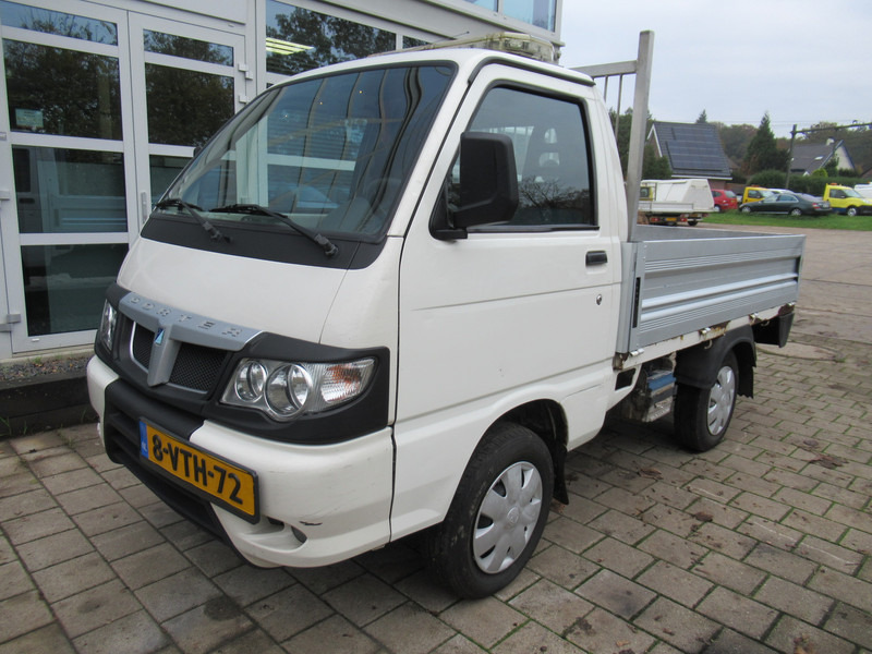 Piaggio Porter 1.3i 46KW Extra PICKUP Bi-Fuel Benzine - CNG - Flatbed van: picture 3 Piaggio Porter 1.3i 46KW Extra PICKUP Bi-Fuel Benzine - CNG - Flatbed van: picture 3