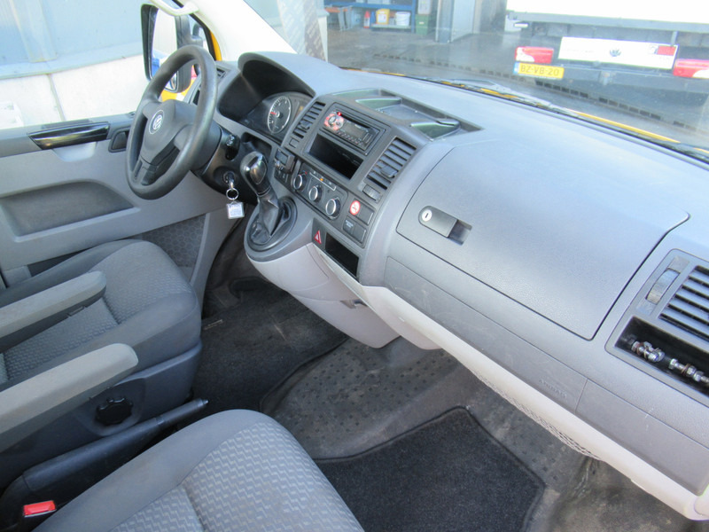 Flatbed van Volkswagen Transporter T5 TDI 103KW 140 L1H1 Automaat 7 DSG Open laadbak: picture 8