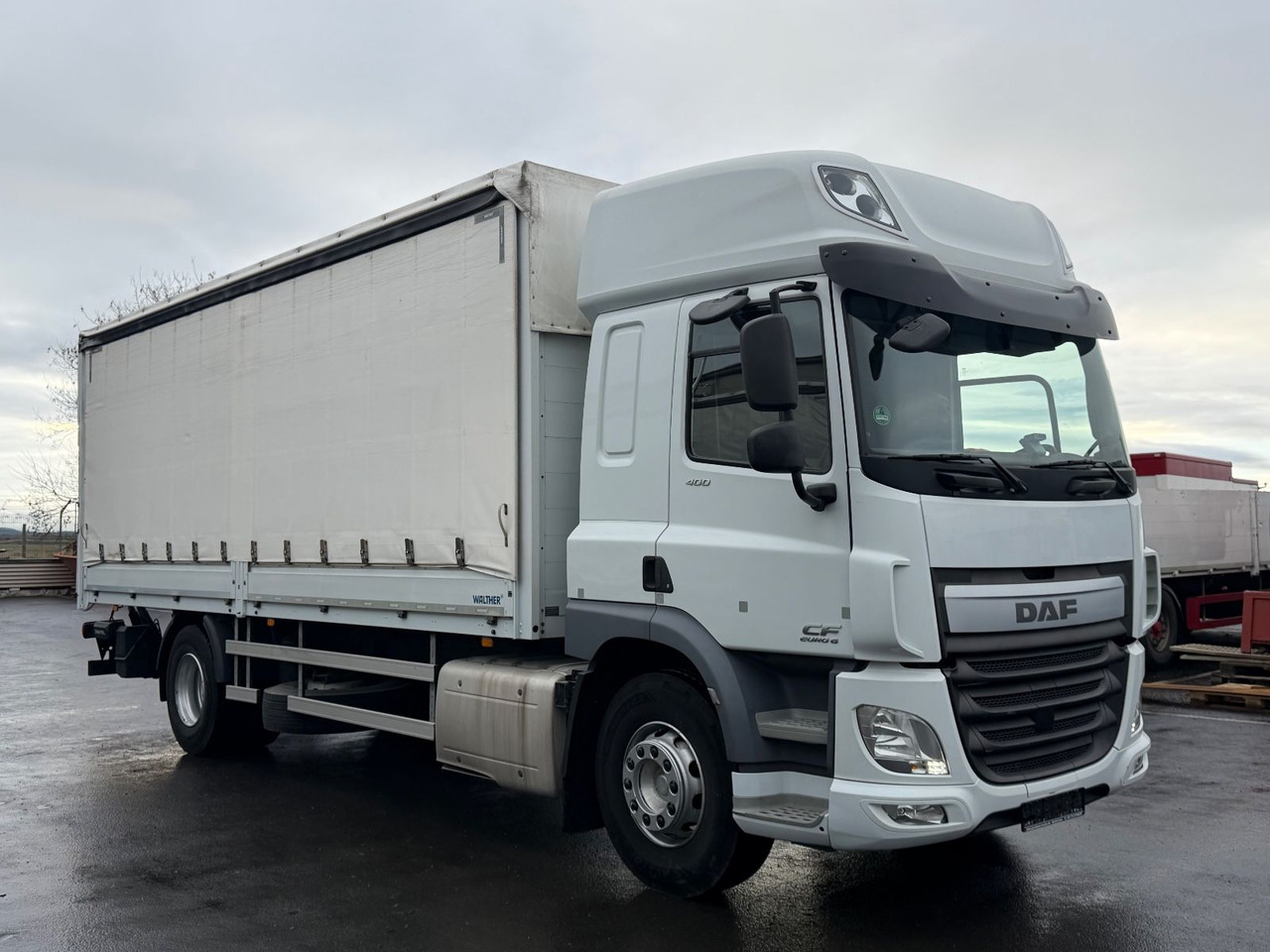 DAF CF 400FA Pritsche/Plane, Edscha, Retarder, Lbw - Curtainsider truck: picture 1 DAF CF 400FA Pritsche/Plane, Edscha, Retarder, Lbw - Curtainsider truck: picture 1
