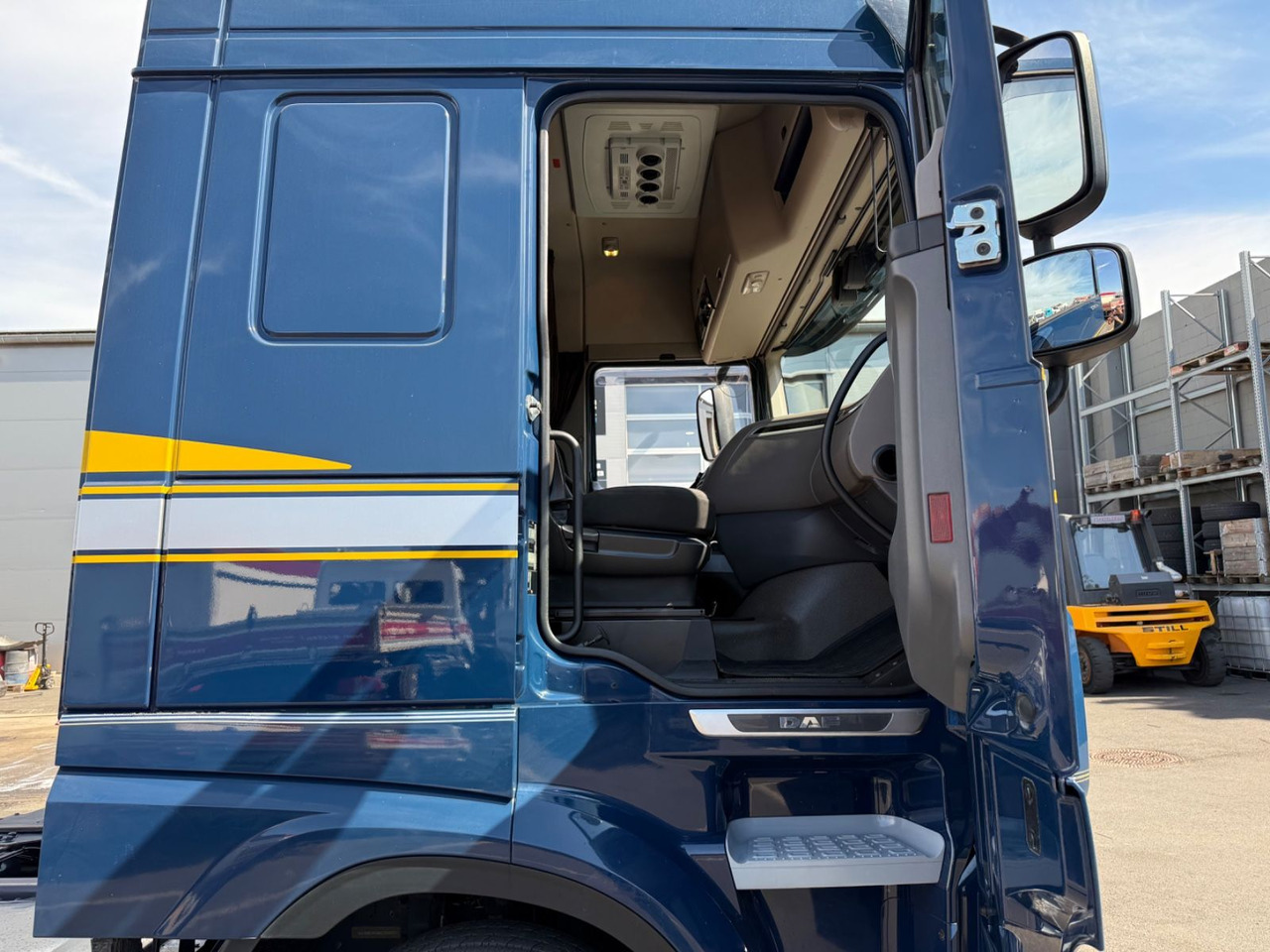 Container transporter/ Swap body truck DAF XF430/Jumbo;Mega/Intarder/Standklima-Heizung/BDF: picture 12