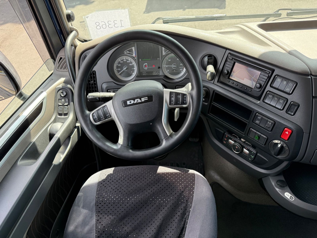 Container transporter/ Swap body truck DAF XF430/Jumbo;Mega/Intarder/Standklima-Heizung/BDF: picture 14