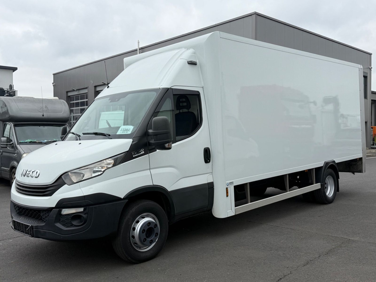 Iveco Daily 70C18 HiMatic / Luft/ Lbw./ Klima/ E6/ Top - Box van: picture 2 Iveco Daily 70C18 HiMatic / Luft/ Lbw./ Klima/ E6/ Top - Box van: picture 2