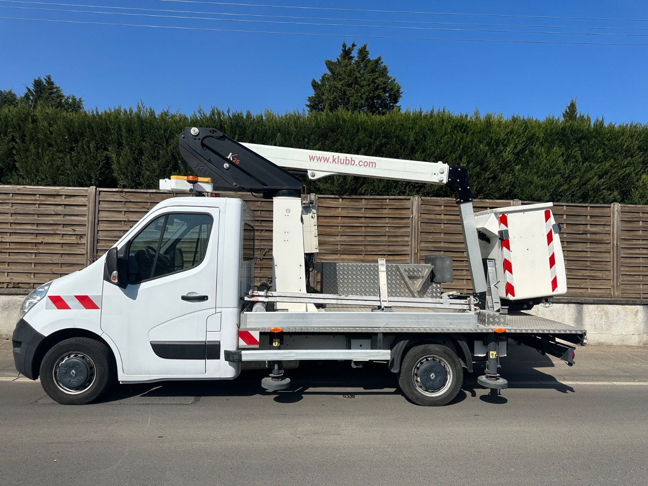 Renault Master III*Steiger 12m*orig.km*Topzustand* Renault Master III*Steiger 12m*orig.km*Topzustand* - Truck mounted aerial platform, Van: picture 3 Renault Master III*Steiger 12m*orig.km*Topzustand* Renault Master III*Steiger 12m*orig.km*Topzustand* - Truck mounted aerial platform, Van: picture 3