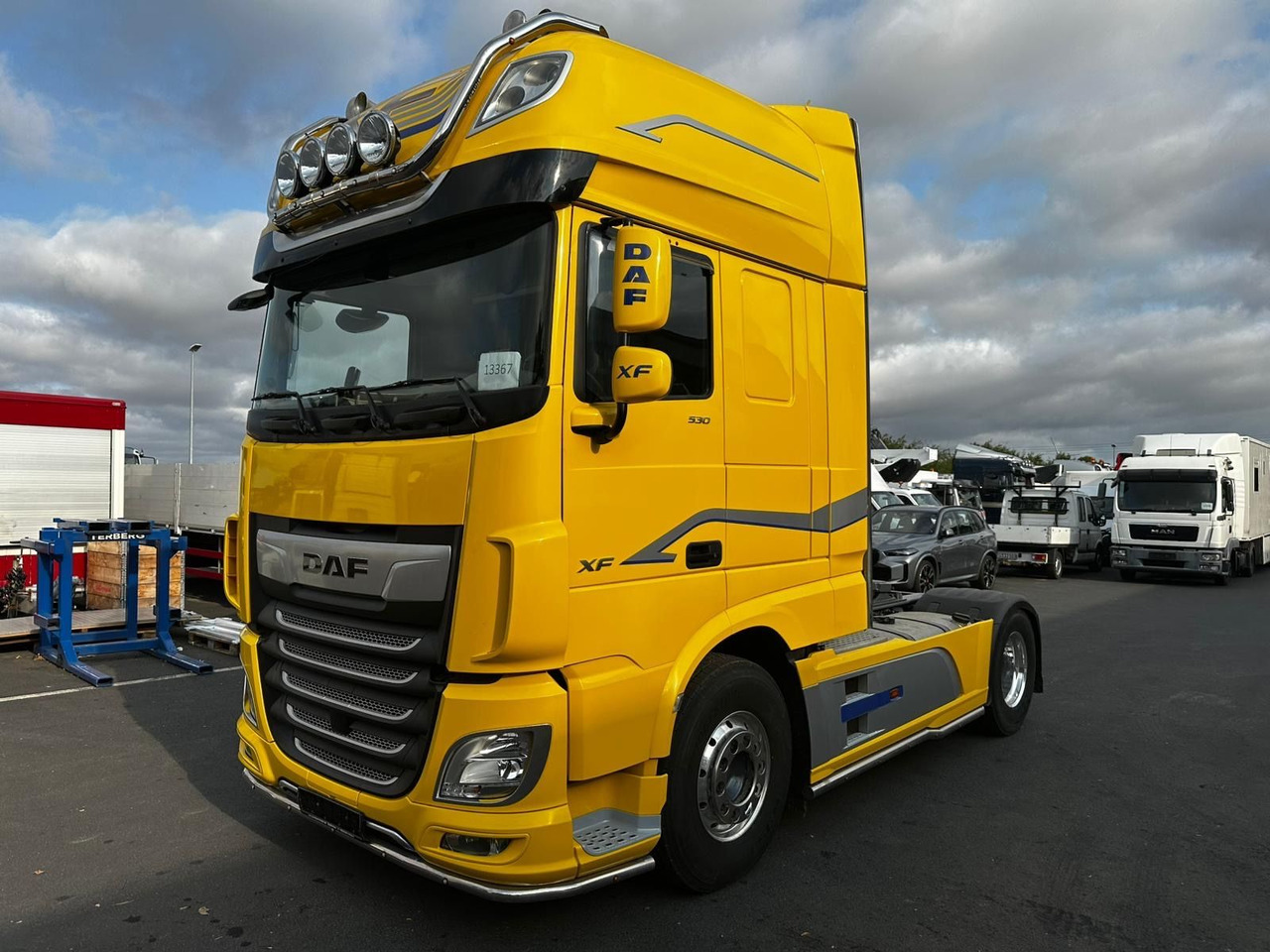 DAF XF 530/Intarder/2-K-Hydraulik/Luft-Luft/SCC - Tractor unit: picture 1 DAF XF 530/Intarder/2-K-Hydraulik/Luft-Luft/SCC - Tractor unit: picture 1