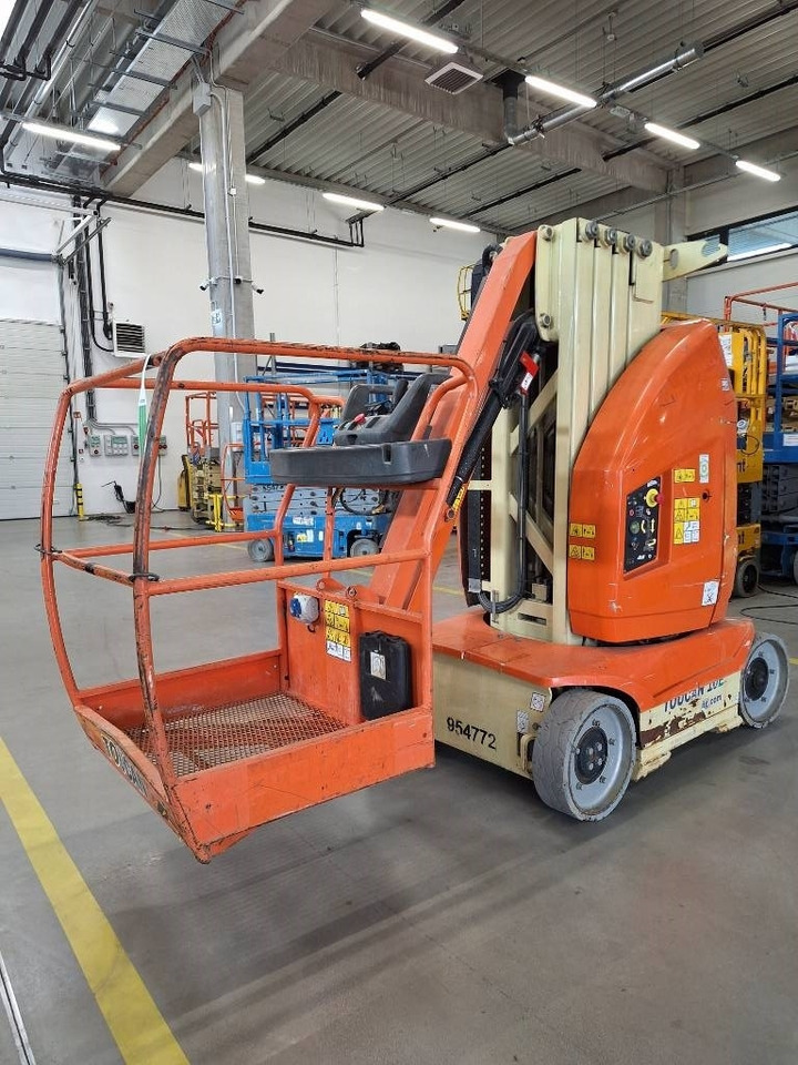 JLG Toucan 10 E - Vertical mast lift: picture 4 JLG Toucan 10 E - Vertical mast lift: picture 4