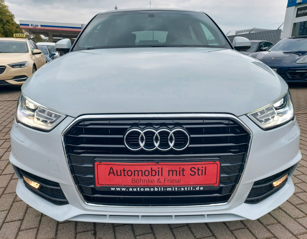 Audi A1 Sportback sport S-Line Pano Bose Xenon DAB - Sedan: picture 4 Audi A1 Sportback sport S-Line Pano Bose Xenon DAB - Sedan: picture 4
