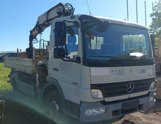 Mercedes-Benz Atego 2 4-Zyl. 4x2 918 4x2 KRAN TEREX 65.2 - Tipper, Crane truck: picture 1 Mercedes-Benz Atego 2 4-Zyl. 4x2 918 4x2 KRAN TEREX 65.2 - Tipper, Crane truck: picture 1