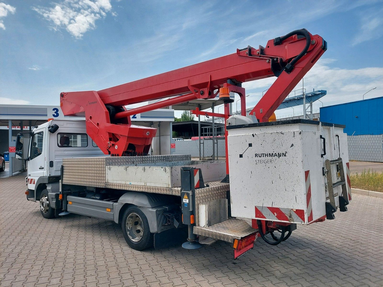 Leasing of  Mercedes-Benz Atego 2 4-Zyl. 4x2  RUTHMANN T270  27 METER Mercedes-Benz Atego 2 4-Zyl. 4x2  RUTHMANN T270  27 METER: picture 7