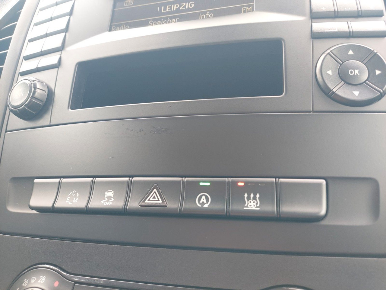 Mercedes-Benz Vito Mixto 114 4MATIC Extra lang Autom. KLIMA - Passenger van: picture 3 Mercedes-Benz Vito Mixto 114 4MATIC Extra lang Autom. KLIMA - Passenger van: picture 3