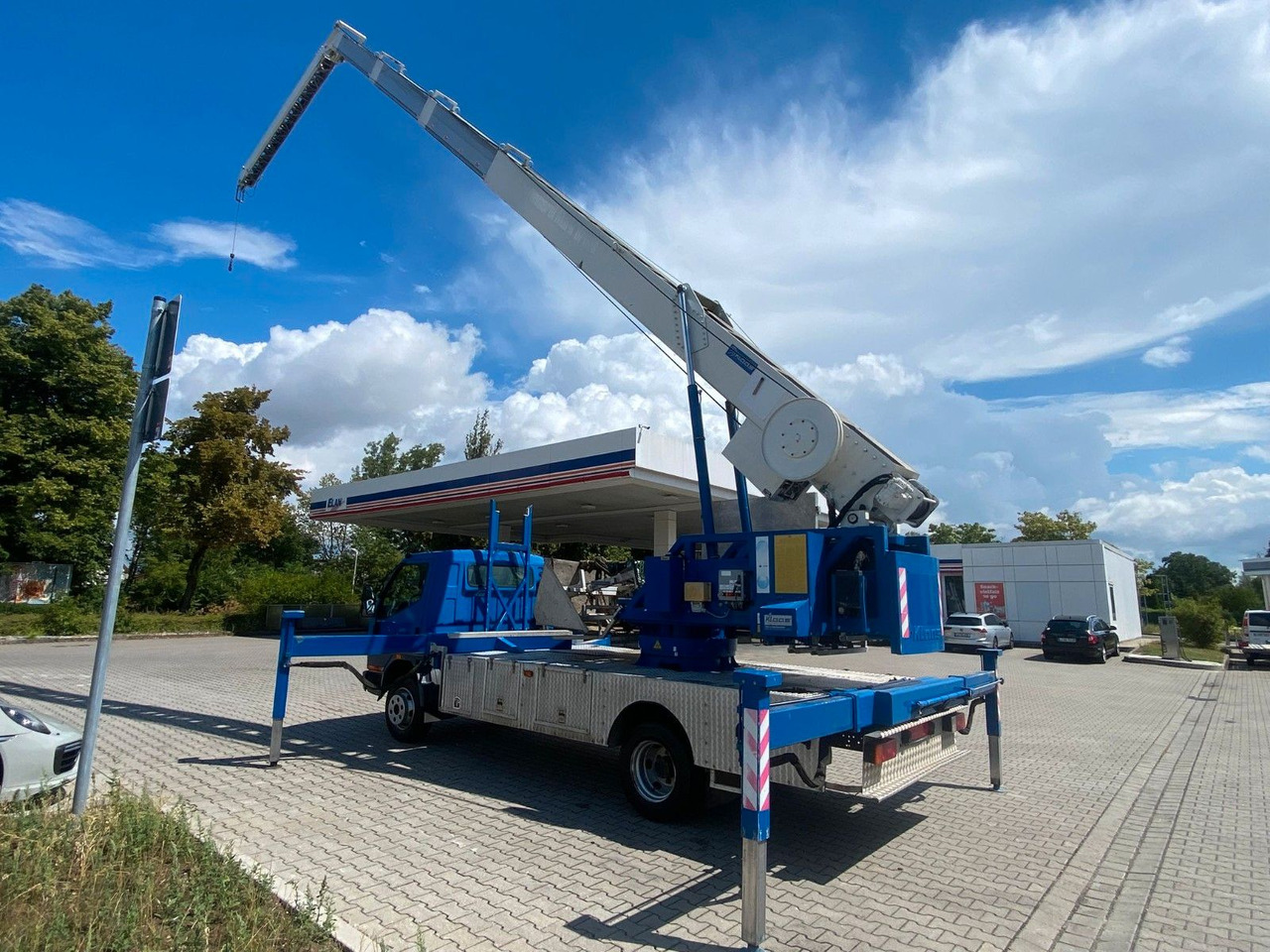 Mitsubishi CANTER DACHDECKER KLAAS AUTOKRAN - Mobile crane: picture 5 Mitsubishi CANTER DACHDECKER KLAAS AUTOKRAN - Mobile crane: picture 5