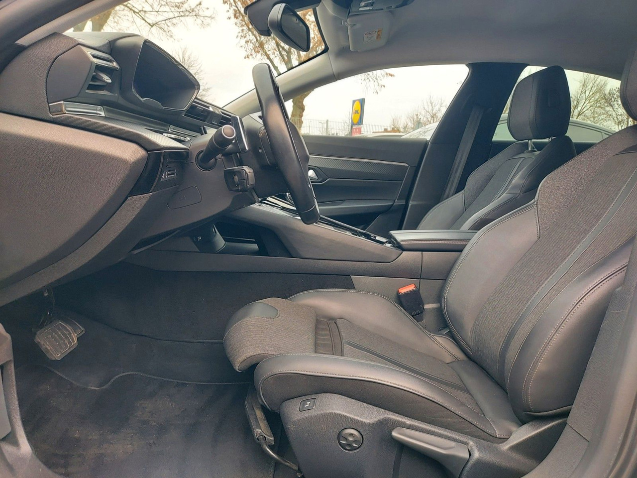 Sedan Peugeot 508 Allure Pack Autom. ACC Leder Spurassist: picture 11