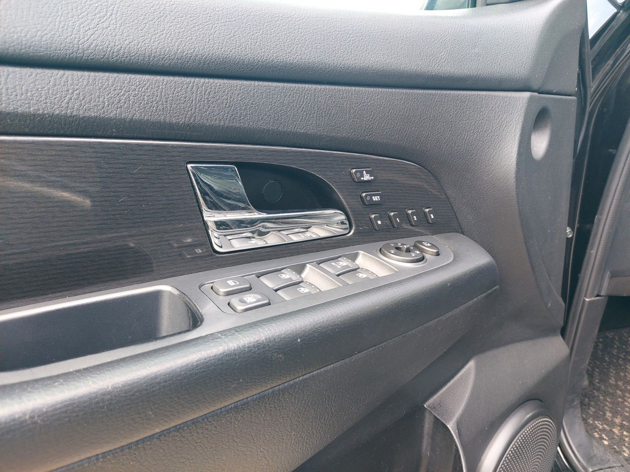 SUV Ssangyong REXTON Rexton II Automatik 7 Sitze Leder 4x4: picture 18 SUV Ssangyong REXTON Rexton II Automatik 7 Sitze Leder 4x4: picture 18