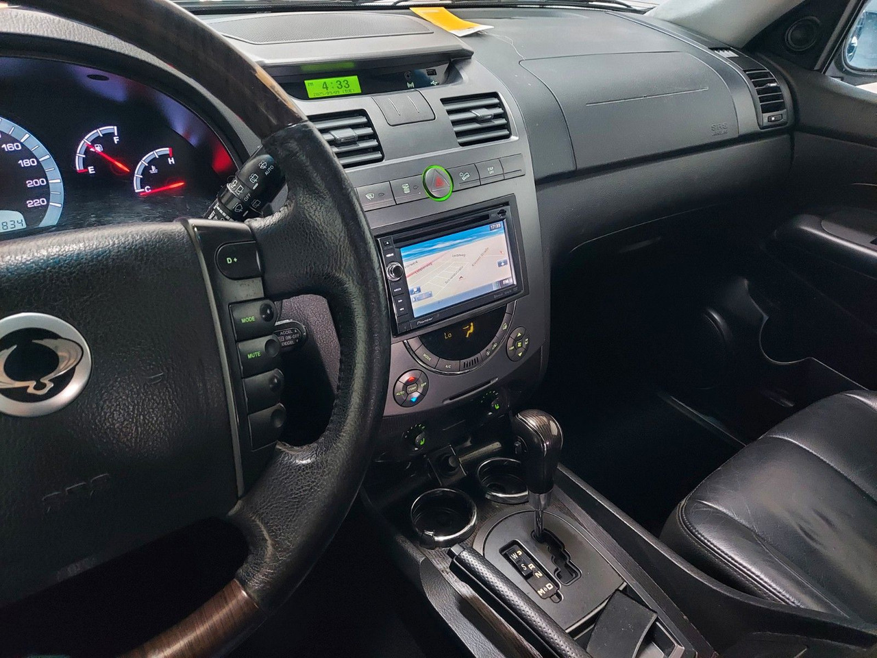 SUV Ssangyong REXTON Rexton II Automatik 7 Sitze Leder 4x4: picture 12 SUV Ssangyong REXTON Rexton II Automatik 7 Sitze Leder 4x4: picture 12