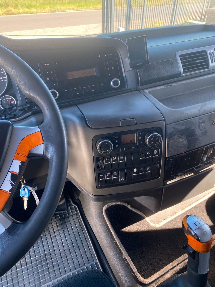 Tractor unit MAN TGX 18.440 4x2 KIPPHYDRAULIK: picture 14 Tractor unit MAN TGX 18.440 4x2 KIPPHYDRAULIK: picture 14