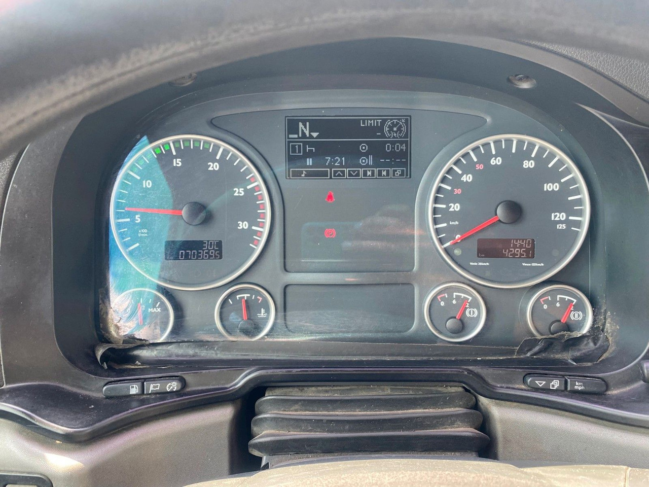 Tractor unit MAN TGX 18.440 4x2 KIPPHYDRAULIK: picture 15 Tractor unit MAN TGX 18.440 4x2 KIPPHYDRAULIK: picture 15