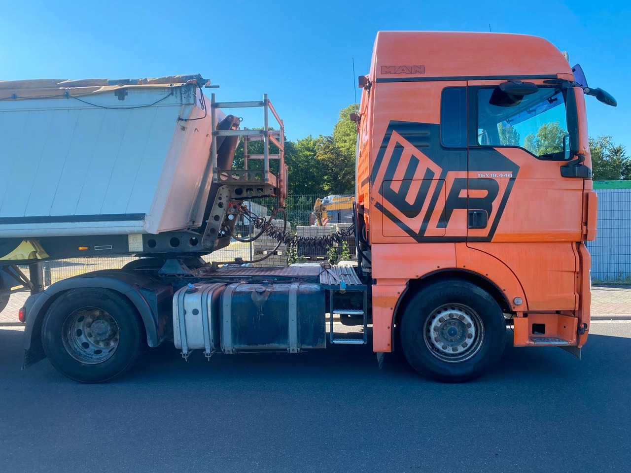 MAN TGX 18.440 4x2 KIPPHYDRAULIK - Tractor unit: picture 1 MAN TGX 18.440 4x2 KIPPHYDRAULIK - Tractor unit: picture 1