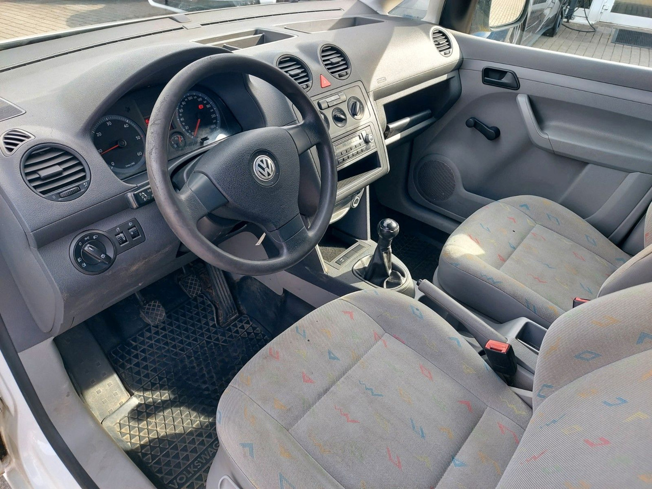 Passenger van Volkswagen Caddy Kasten Kombi 1.9 TDi: picture 17 Passenger van Volkswagen Caddy Kasten Kombi 1.9 TDi: picture 17