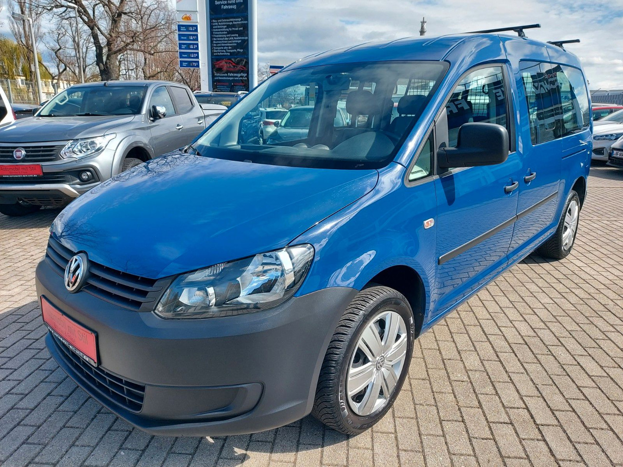 Volkswagen Caddy Maxi lang 5 Sitze Klima Standheiz. Tempo - Car: picture 5 Volkswagen Caddy Maxi lang 5 Sitze Klima Standheiz. Tempo - Car: picture 5