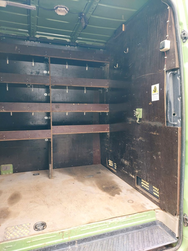 Volkswagen Crafter Kasten 35 L2H2 Hoch lang Standheiz - Passenger van: picture 4 Volkswagen Crafter Kasten 35 L2H2 Hoch lang Standheiz - Passenger van: picture 4