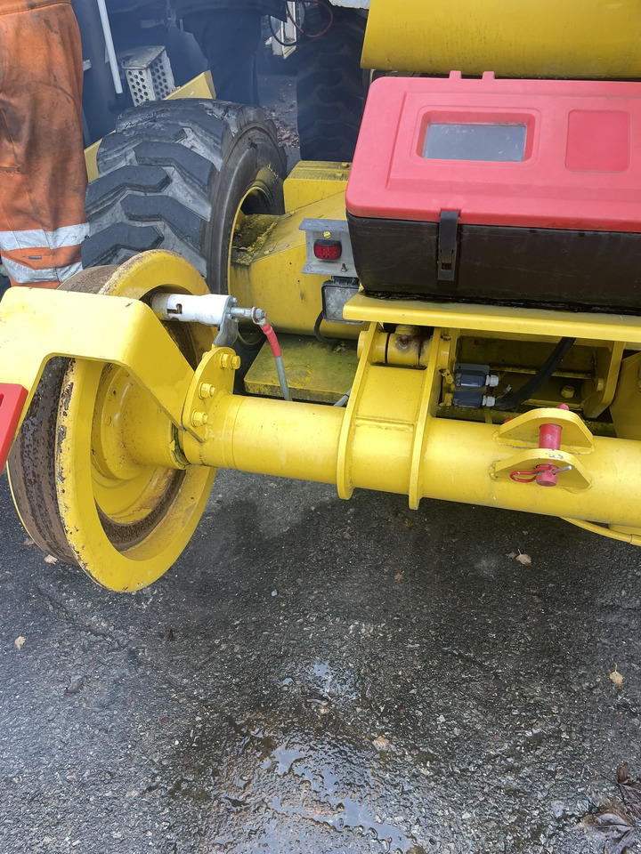 HAULOTTE Neotec - Articulated boom: picture 5 HAULOTTE Neotec - Articulated boom: picture 5