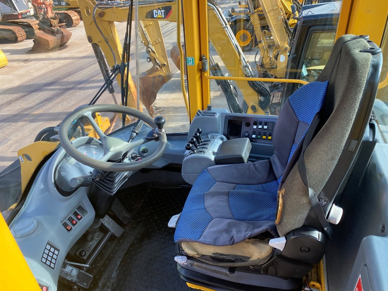 Volvo L90E NVT - Wheel loader: picture 3 Volvo L90E NVT - Wheel loader: picture 3