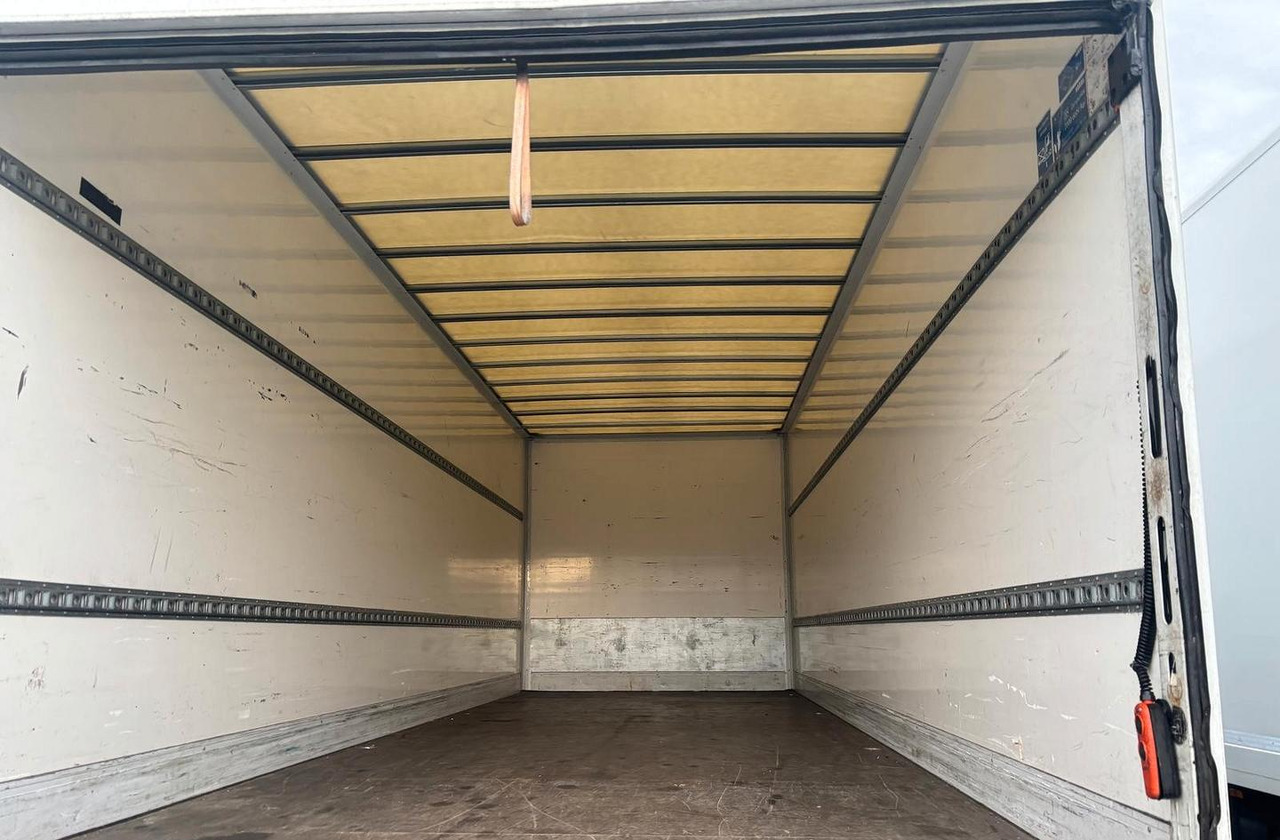 Box truck Iveco 140e28 euro 6 *48000 km: picture 10