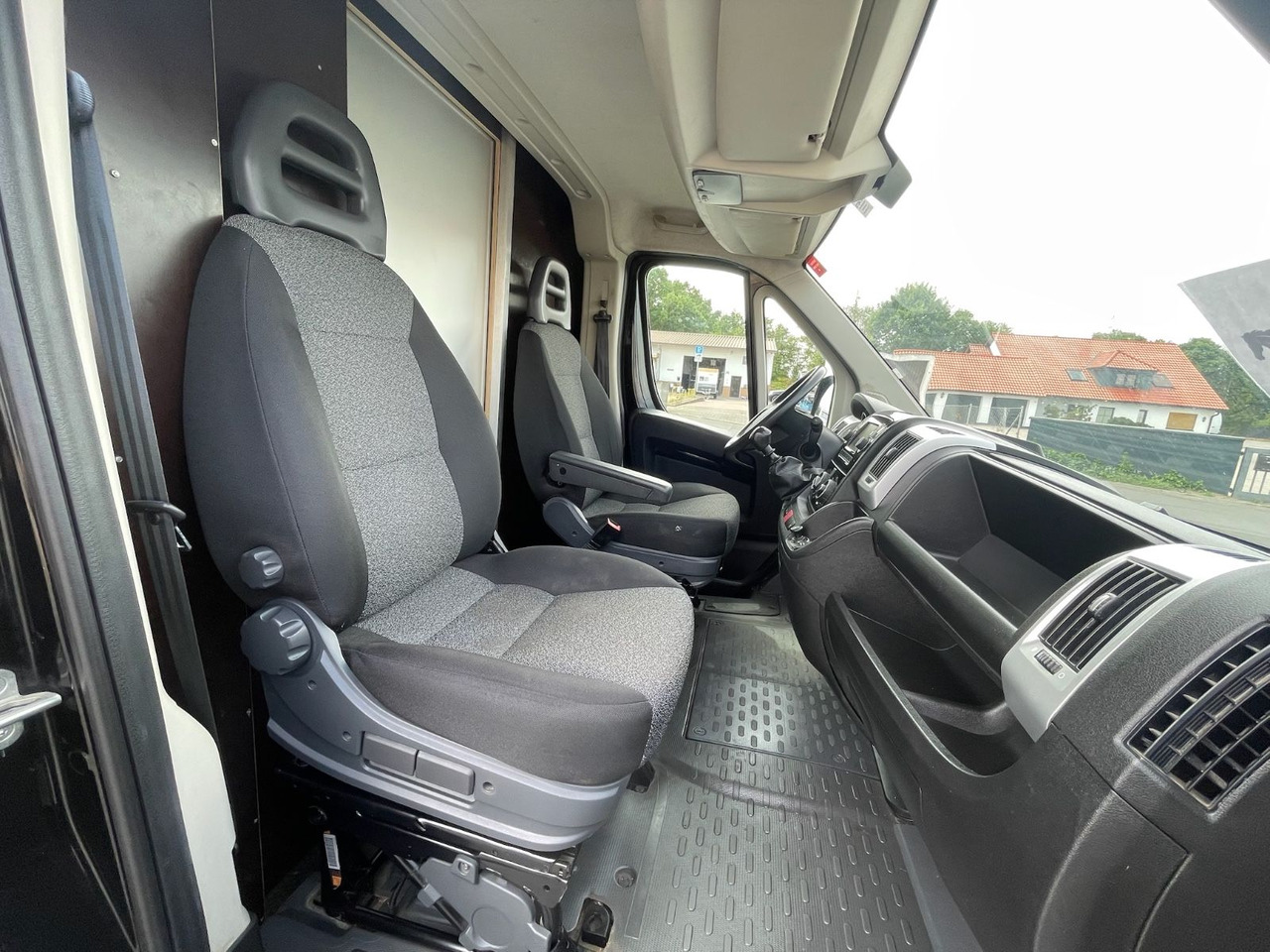 Small van Fiat Ducato 33 140 L2H2 Kastenwagen/AC/EU6c: picture 15 Small van Fiat Ducato 33 140 L2H2 Kastenwagen/AC/EU6c: picture 15