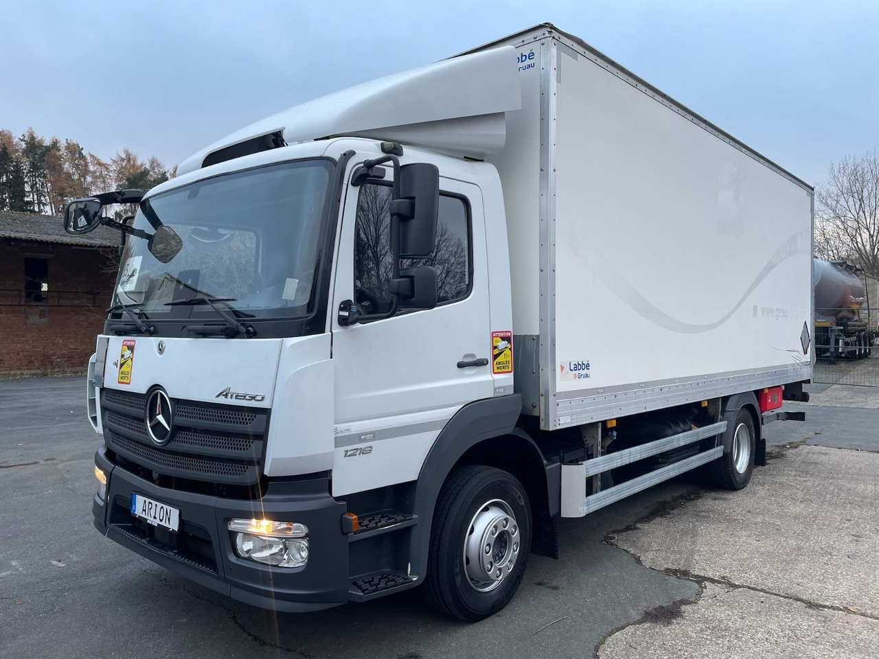 Mercedes-Benz Atego 1218 4x2 Koffer/FULL-ADR/EXIII/LBW/AC/EU6d - Box truck: picture 3 Mercedes-Benz Atego 1218 4x2 Koffer/FULL-ADR/EXIII/LBW/AC/EU6d - Box truck: picture 3