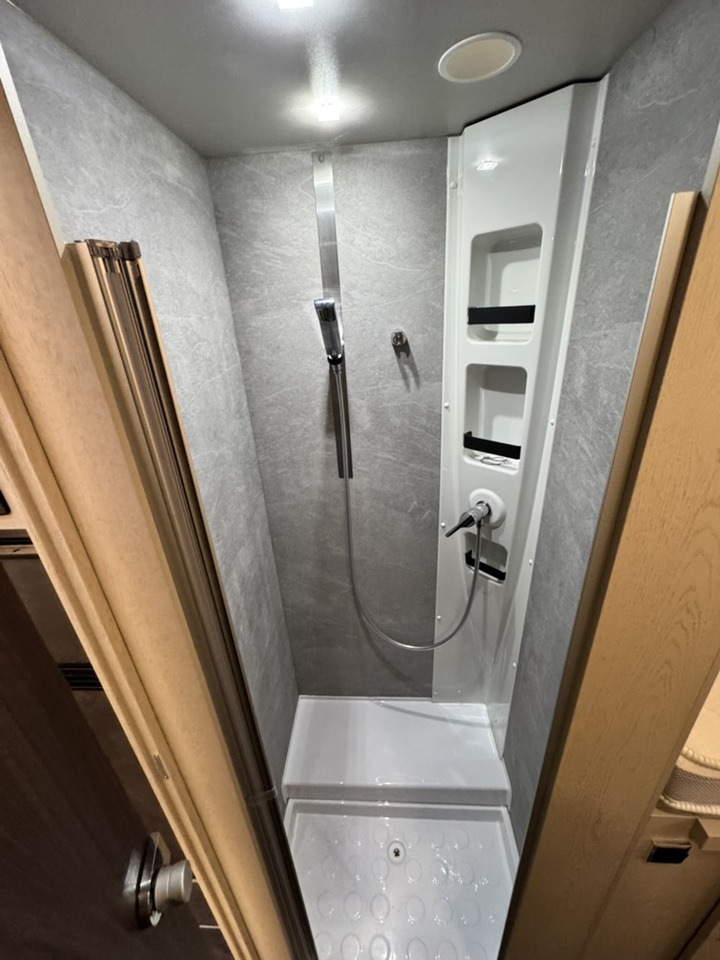 Alcove motorhome Rimor Seal 695: picture 39