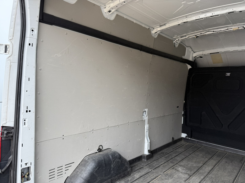 Panel van Ford Transit 350 2.0 TDCI 170PK L3H3 170PK Airco Cruise Control Parkeersensoren voor achter: picture 13 Panel van Ford Transit 350 2.0 TDCI 170PK L3H3 170PK Airco Cruise Control Parkeersensoren voor achter: picture 13