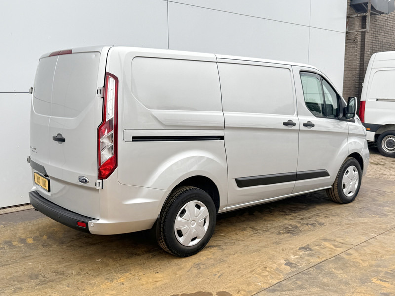 Ford Transit Custom 2.0 TDCI 130PK Automaat L1H1 LED Dubbele Schuifdeuren Airco Cruise Control Camera Navigatie Stoelverwarming Parkeersensoren voor achter - Small van: picture 4 Ford Transit Custom 2.0 TDCI 130PK Automaat L1H1 LED Dubbele Schuifdeuren Airco Cruise Control Camera Navigatie Stoelverwarming Parkeersensoren voor achter - Small van: picture 4