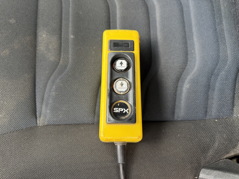 Leasing of Iveco Daily 35C12 2.3 Kipper Dubbellucht 3.5t Trekhaak Airco Cruise Control Luchtgeveerde stoel Iveco Daily 35C12 2.3 Kipper Dubbellucht 3.5t Trekhaak Airco Cruise Control Luchtgeveerde stoel: picture 20 Leasing of Iveco Daily 35C12 2.3 Kipper Dubbellucht 3.5t Trekhaak Airco Cruise Control Luchtgeveerde stoel Iveco Daily 35C12 2.3 Kipper Dubbellucht 3.5t Trekhaak Airco Cruise Control Luchtgeveerde stoel: picture 20