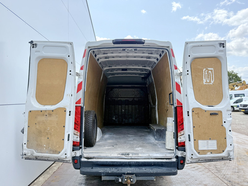 Panel van Iveco Daily 35S14 2.3 L2H2 Cruise Control Climate Control 3.5t Trekhaak Lucht geveerde stoel: picture 11
