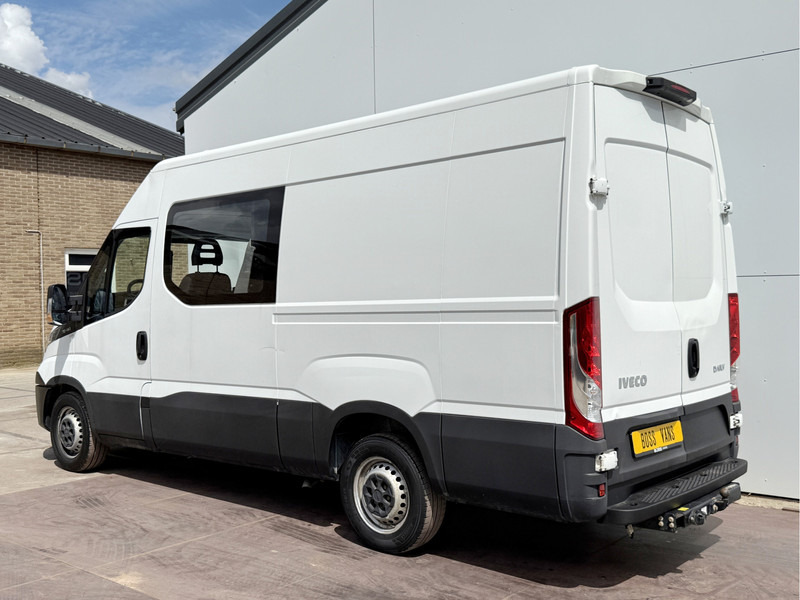 Iveco Daily 35S14 2.3 L2H2 Dubbele Cabine 7 Stoelen Mixto DoKa Airco Cruise Control Trekhaak 3.5t Lucht geveerde stoel - Panel van, Combi van: picture 2 Iveco Daily 35S14 2.3 L2H2 Dubbele Cabine 7 Stoelen Mixto DoKa Airco Cruise Control Trekhaak 3.5t Lucht geveerde stoel - Panel van, Combi van: picture 2