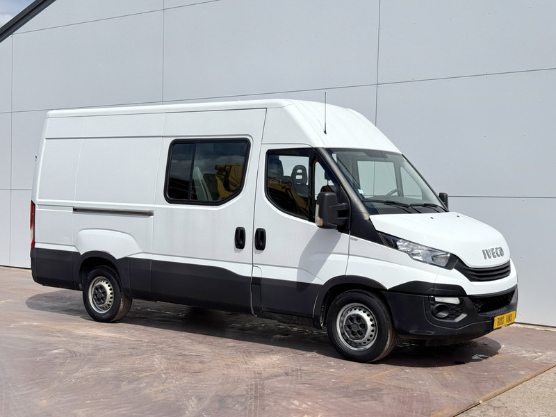 Iveco Daily 35S14 2.3 L2H2 Dubbele Cabine 7 Stoelen Mixto DoKa Airco Cruise Control Trekhaak 3.5t Lucht geveerde stoel - Panel van, Combi van: picture 4 Iveco Daily 35S14 2.3 L2H2 Dubbele Cabine 7 Stoelen Mixto DoKa Airco Cruise Control Trekhaak 3.5t Lucht geveerde stoel - Panel van, Combi van: picture 4