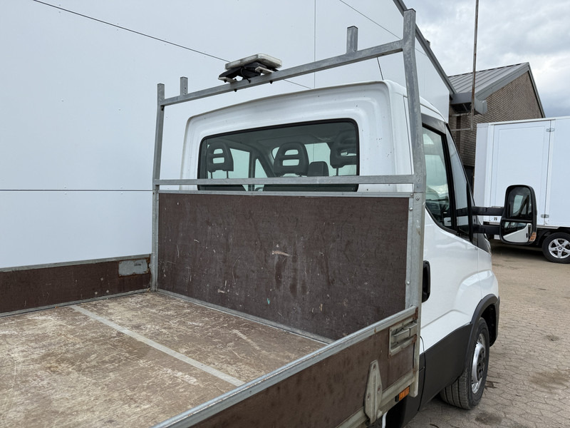 Leasing of Iveco Daily 35S14 2.3 L3H1 Open Laadbak Pritsche *Bak 425cm lang* Airco Cruise Control Standkachel Trekhaak Luchtgeveerde stoel Iveco Daily 35S14 2.3 L3H1 Open Laadbak Pritsche *Bak 425cm lang* Airco Cruise Control Standkachel Trekhaak Luchtgeveerde stoel: picture 11