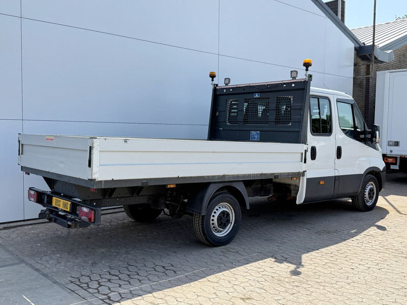 Iveco Daily 35S16 2.3 Automaat Dubbele Cabine Trekhaak 3.5t Climate Control 7 Zitplaatsen Standkachel DC - Flatbed van, Combi van: picture 3 Iveco Daily 35S16 2.3 Automaat Dubbele Cabine Trekhaak 3.5t Climate Control 7 Zitplaatsen Standkachel DC - Flatbed van, Combi van: picture 3