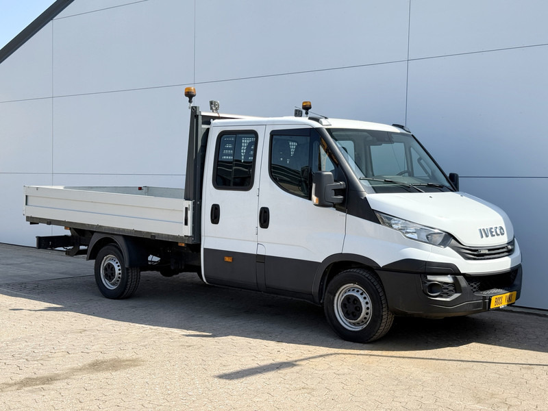 Iveco Daily 35S16 2.3 Automaat Dubbele Cabine Trekhaak 3.5t Climate Control 7 Zitplaatsen Standkachel DC - Flatbed van, Combi van: picture 4 Iveco Daily 35S16 2.3 Automaat Dubbele Cabine Trekhaak 3.5t Climate Control 7 Zitplaatsen Standkachel DC - Flatbed van, Combi van: picture 4