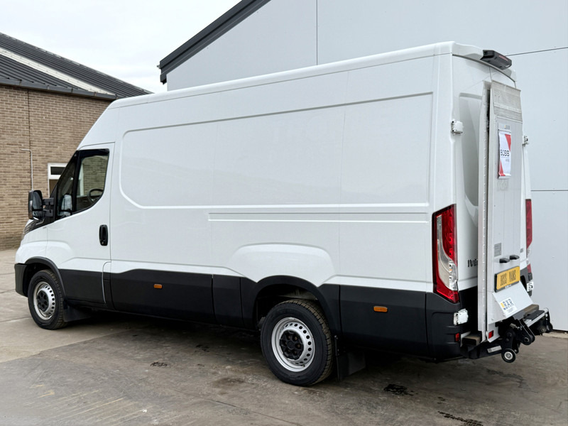 Iveco Daily 35S16 2.3 Laadklep Automaat LED Climate Control Cruise Control Camera Navigatie - Panel van: picture 3 Iveco Daily 35S16 2.3 Laadklep Automaat LED Climate Control Cruise Control Camera Navigatie - Panel van: picture 3